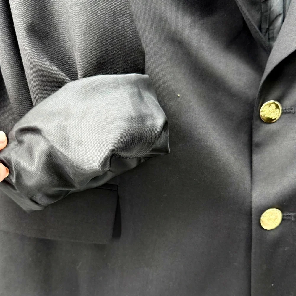 VTG Stafford Executive Hartmarx Mens Blazer 46R Pure Wool Navy Gold Buttons USA